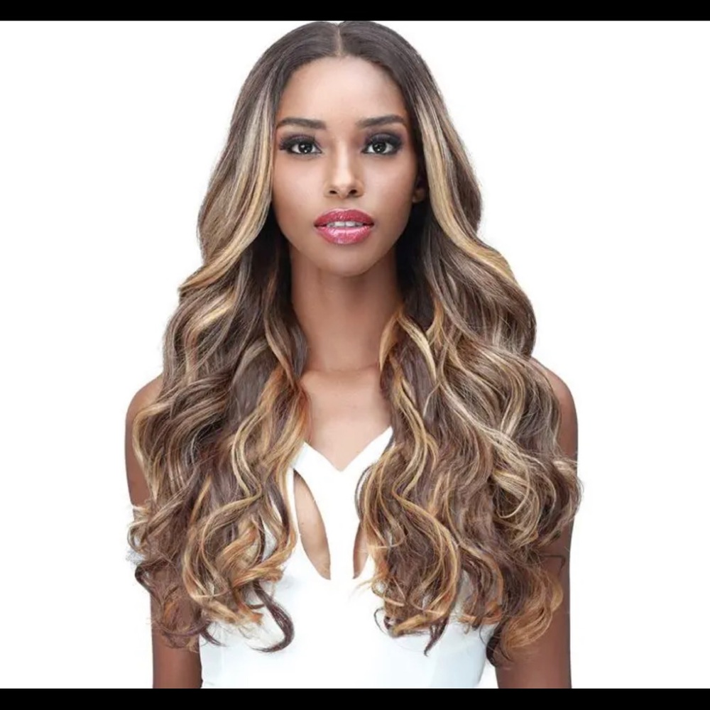Bobbi Boss 13x4 HD Deep Lace Front Wig TANIA